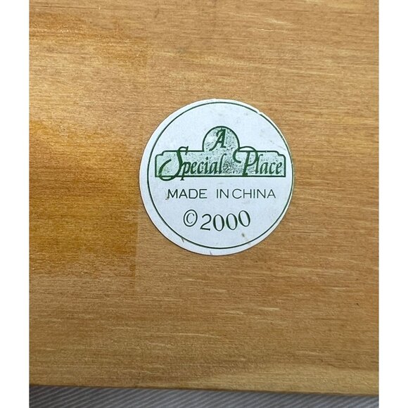 Vtg Wooden Towel Holder Maypole Dancing Plaque With Embroidered Recipe TeaCloth - Picture 4 of 14